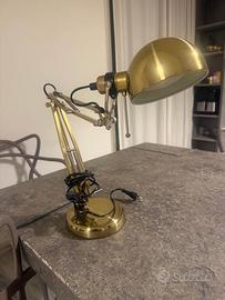 Lampada da scrivania