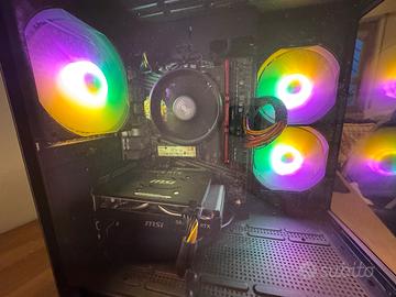 Postazione PC da gaming pronta all’uso