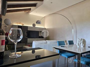 4 LOCALI A GIUGLIANO IN CAMPANIA