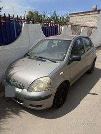 Toyota Yaris D-4D - Solo Ricambi