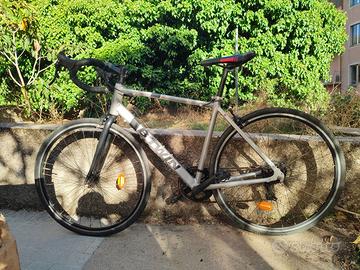 Bici gravel Triban 100