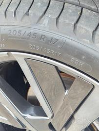 gomme michelin peugeut 208 