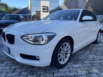 BMW Serie 1 116i 5p Urban + FARI XENON NEOPAT...