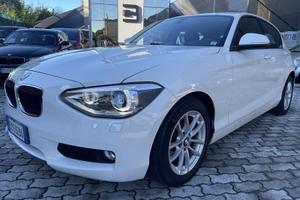 BMW Serie 1 116i 5p Urban + FARI XENON NEOPAT...