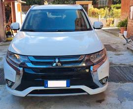 MITSUBISHI Outlander 3ª serie - 2017