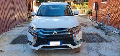 MITSUBISHI Outlander 3ª serie - 2017