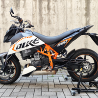 KTM Duke R 690