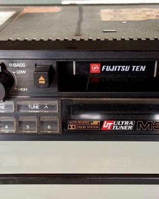 Autoradio vintage marca Fujitsu Ten