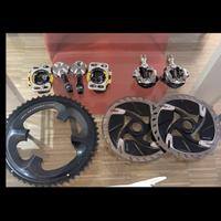 Pedali corona e dischi