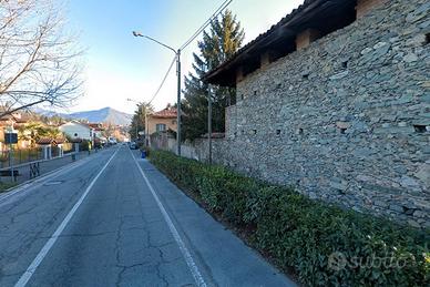 Avigliana quadrilocale ristrutturato con box auto