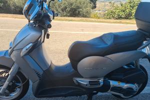 Aprilia Scarabeo 400 - anno 2010