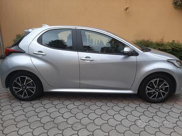Toyota Yaris hibrid 4serie