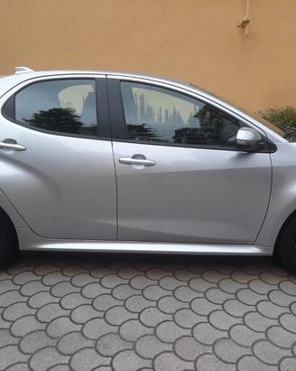 Toyota Yaris hibrid 4serie