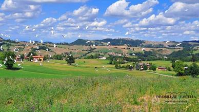 Appartamento di 90 m² con 3 locali e posto auto a 
