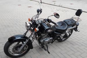 Suzuki GZ250 Marauder