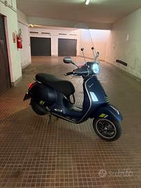 Vespa 300 gts super tech