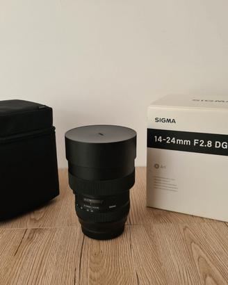 Obbiettivo sigma F2.8 dg per canon