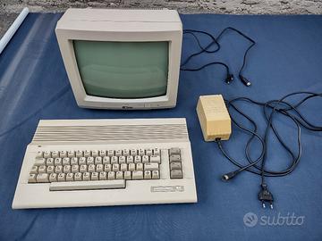 Commodore 64 COMPLETO di tutto, usato pochissimo 