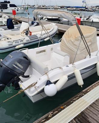 SUNDEK semicabinata - Yamaha 115cv