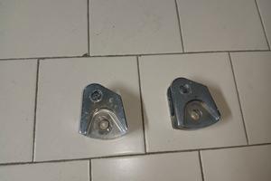 Riser posteriori Triumph Bonneville T100