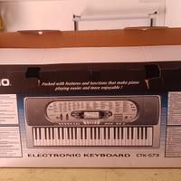 Pianola Casio CTK-573