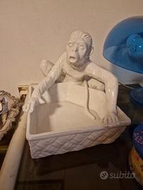 Porta oggetti a forma di scimmia di P. D'Anna 