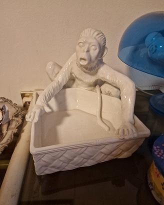 Porta oggetti a forma di scimmia di P. D'Anna 