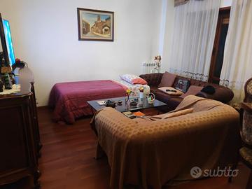 armadio divano a poco o niente