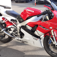 Yamaha r1 1999 FMI