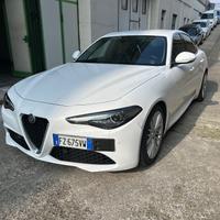Alfa Romeo Giulia 2.2 Turbodiesel 180 CV AT8 Busin