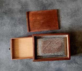 Grattuggia VINTAGE da tavolo in legno - 1940