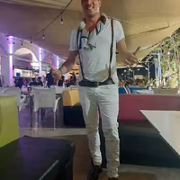 Capo Animatore,Navettista,Receptionist,Commesso