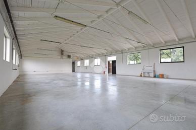 CAPANNONE A SANDRIGO