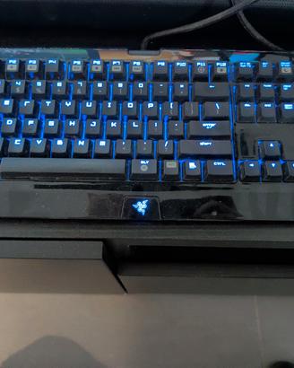 razer blackwidow tastiera gaming led meccanica