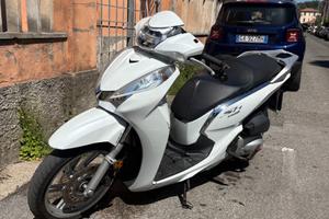 SH 300 2019 ABS