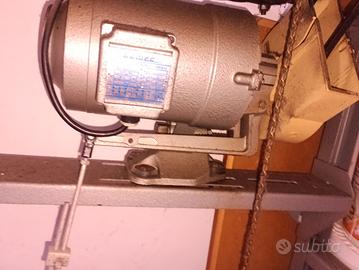 macchina taglia e cuci industriale 