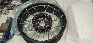 CERCHIO RAGGI POSTERIORE NERO BMW R1200/1250 GS