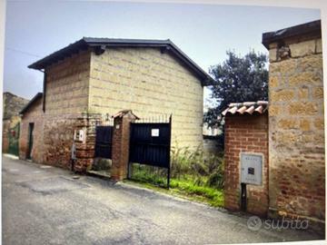 Immobile in asta di 281 m² con 4 locali e box auto