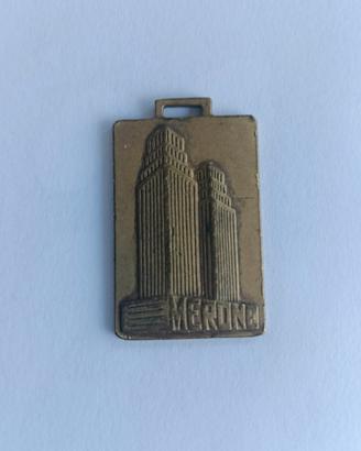 Medaglia ciondolo vintage Merone 1900-1950