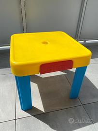 Tavolino chicco con sedia e poltrona