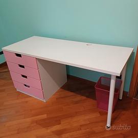 Scrivania Ikea con cassetti