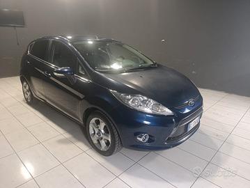 FORD FIESTA DEL 2011 1200 BENZINA ANCHE NEOPATENTA