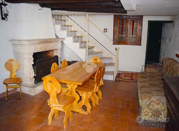 CASA INDIPENDENTE A TAGLIACOZZO