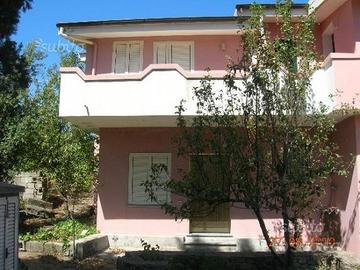 Villetta bifamiliare Sardegna montagna