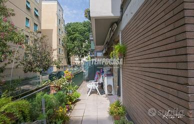 Trilocale con terrazzo e garage in Via Mascagni