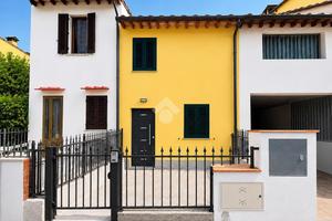 CASA INDIPENDENTE A CAMPI BISENZIO