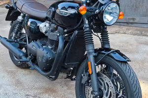 Bonneville T 120 Black 