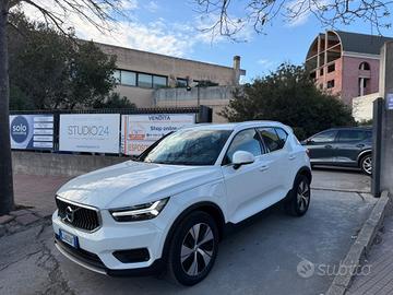 VOLVO XC40 T4 Plug-in Hybrid
