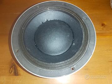 potente  woofer  jbl 800gti (uno)