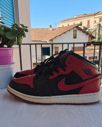 Nike Jordan 1 Mid Banned-Size 38.5-Uomo
